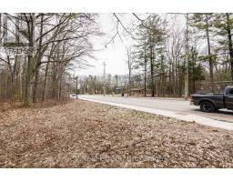 8 Poplar Street, Wasaga Beach, ON L9Z2X5 Photo 23