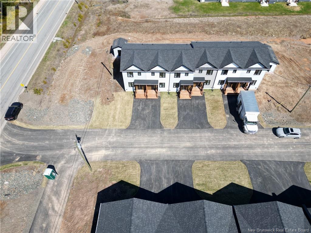 #102 3-290 Colonel Nase Boulevard - Image 25