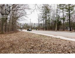 8 Poplar Street, Wasaga Beach, ON L9Z2X5 Photo 24