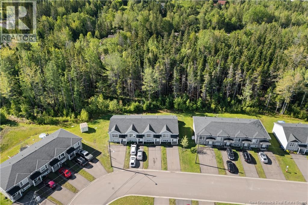 237 des Erables Street - Image 2