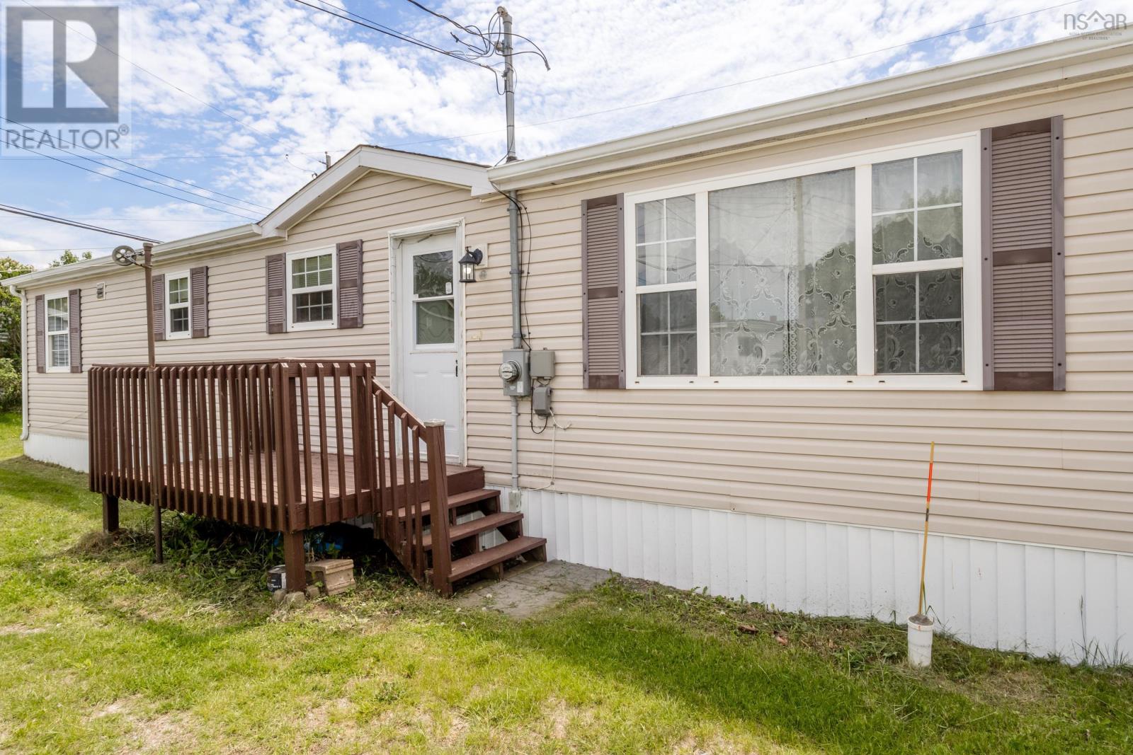 44 Douglas Avenue - 4