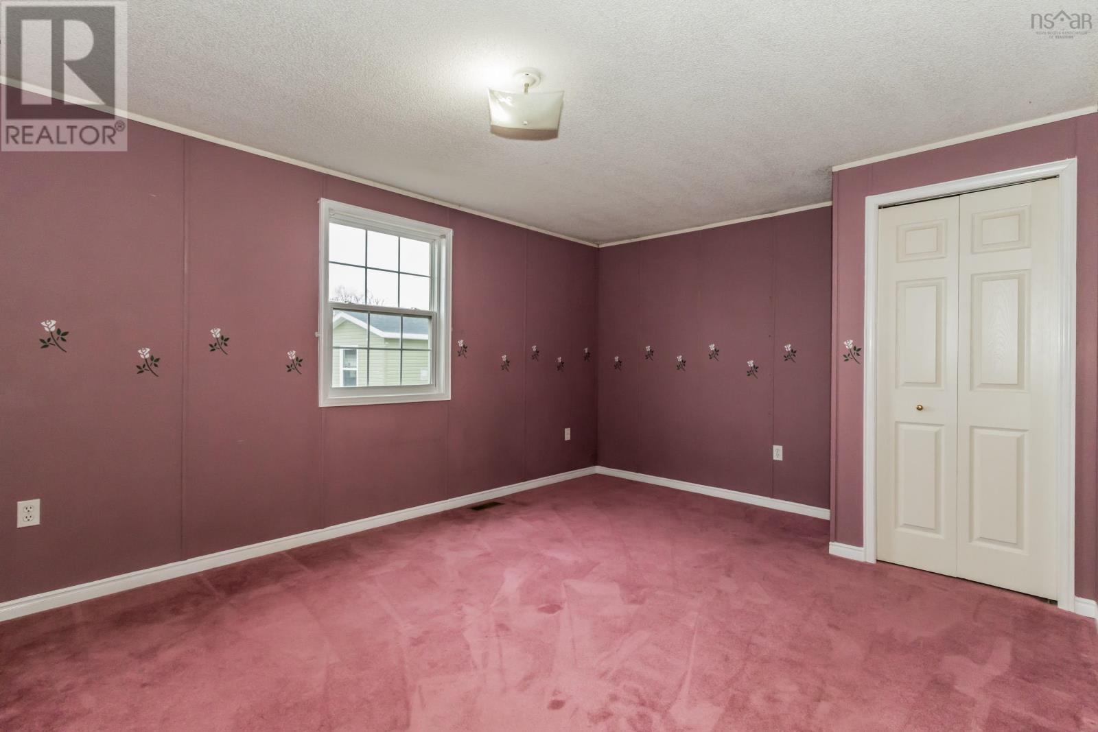 44 Douglas Avenue - 20