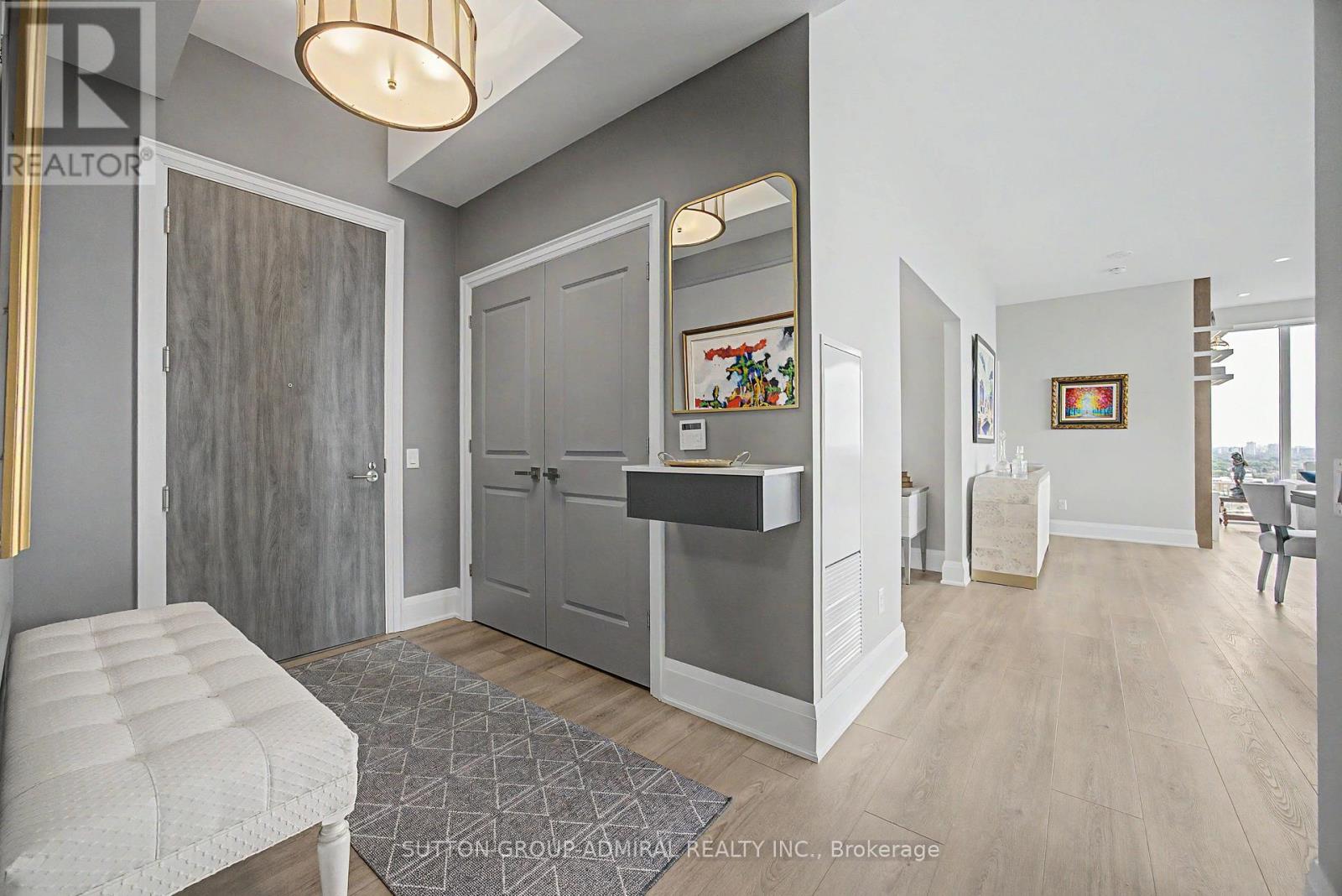 #1502 10 GATINEAU DRIVE - 2