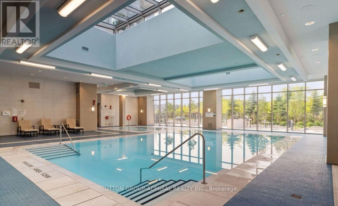 #1502 10 GATINEAU DRIVE - 23