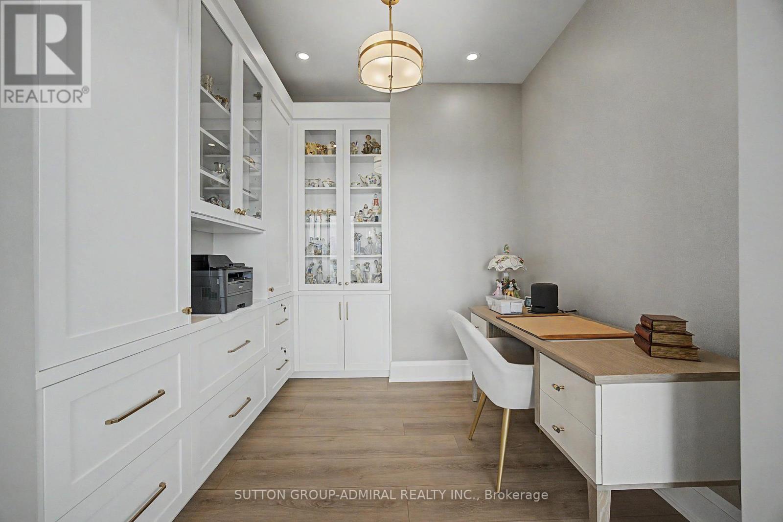 #1502 10 GATINEAU DRIVE - 3