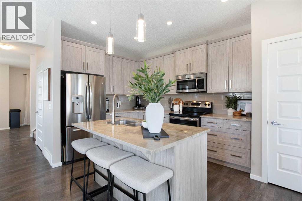 1765 Baywater Road SW — photo 9