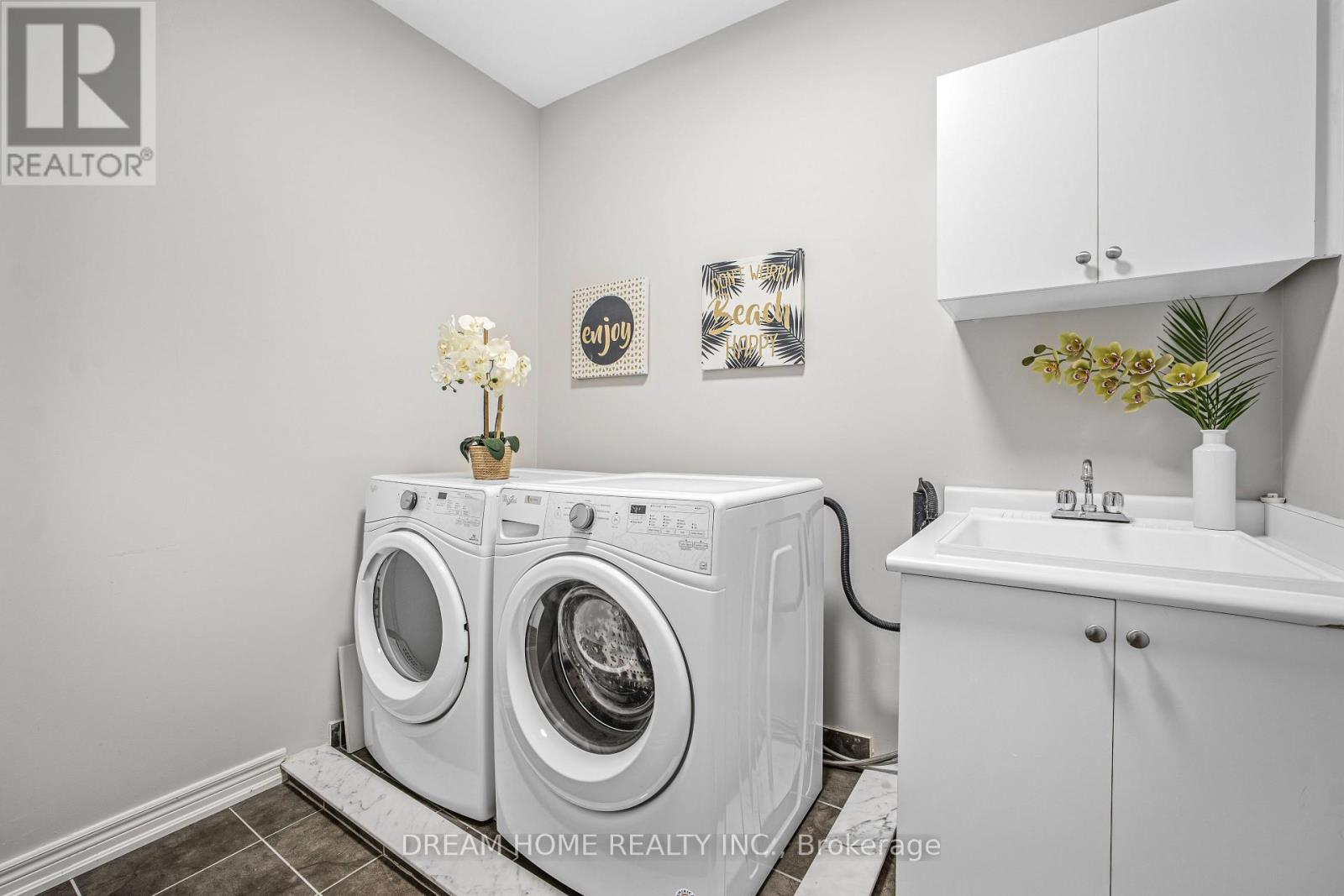 46 ROY GROVE WAY - 12