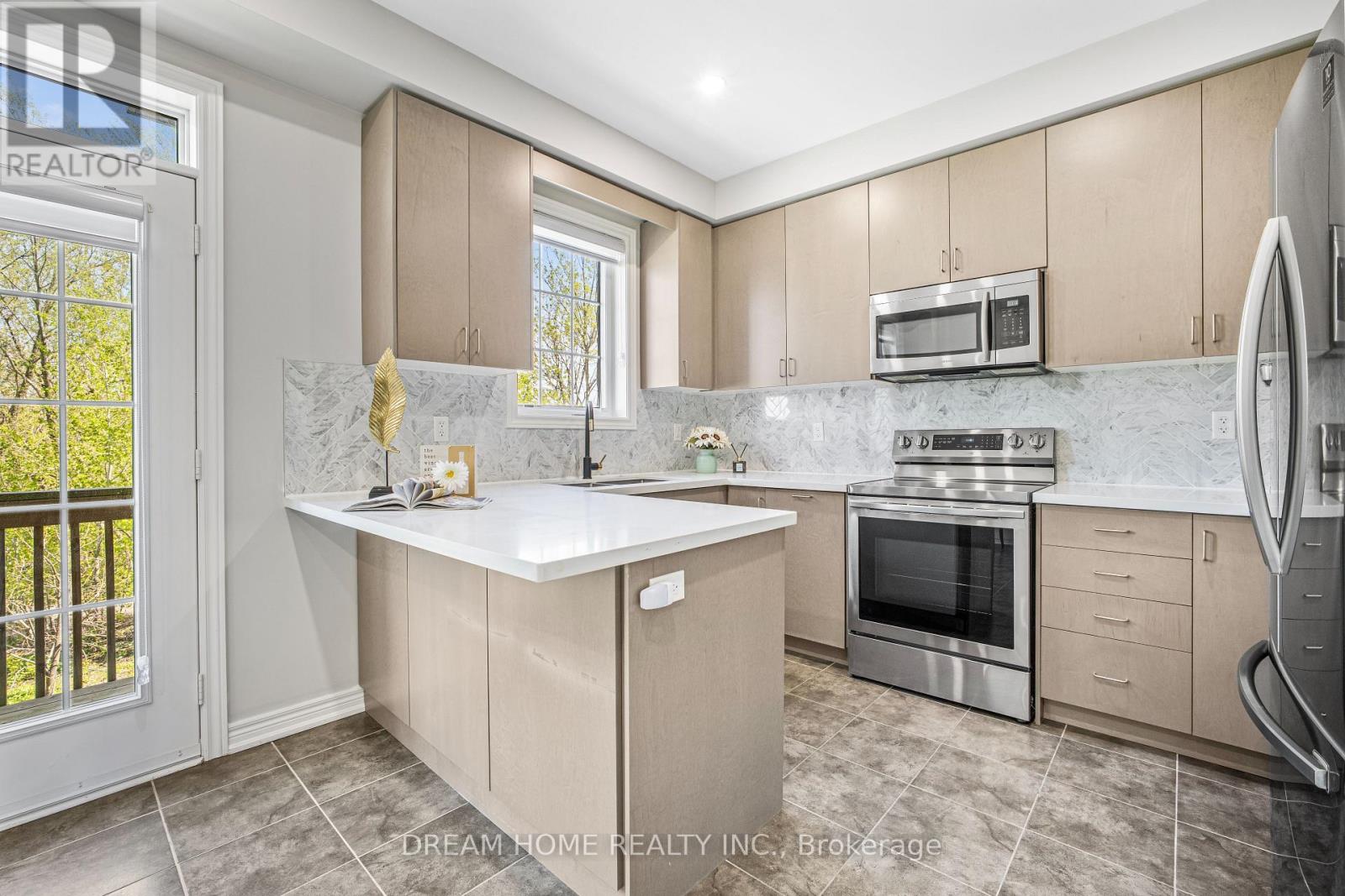 46 ROY GROVE WAY - 9