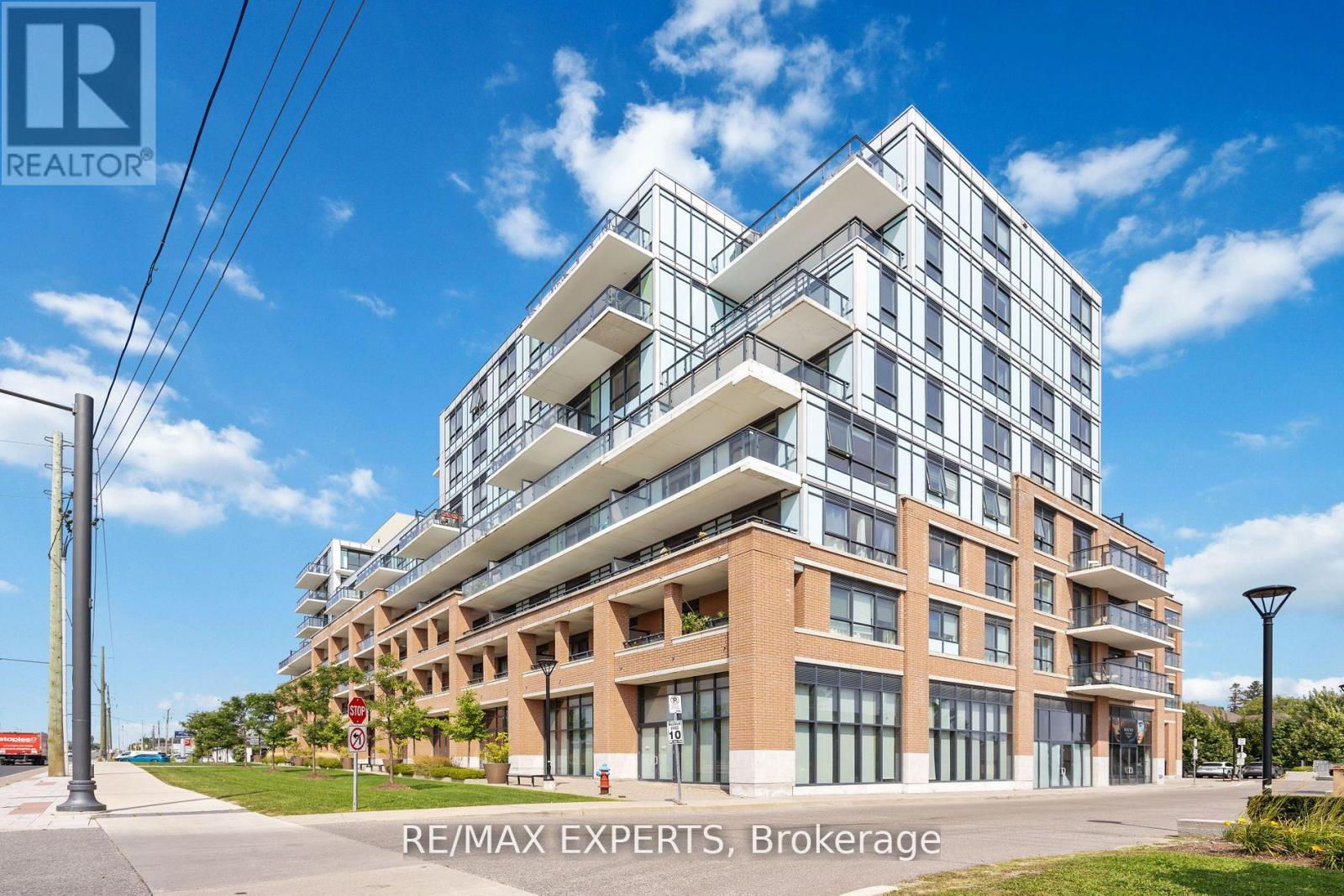 Listing photo of 227 - 11611 YONGE STREET