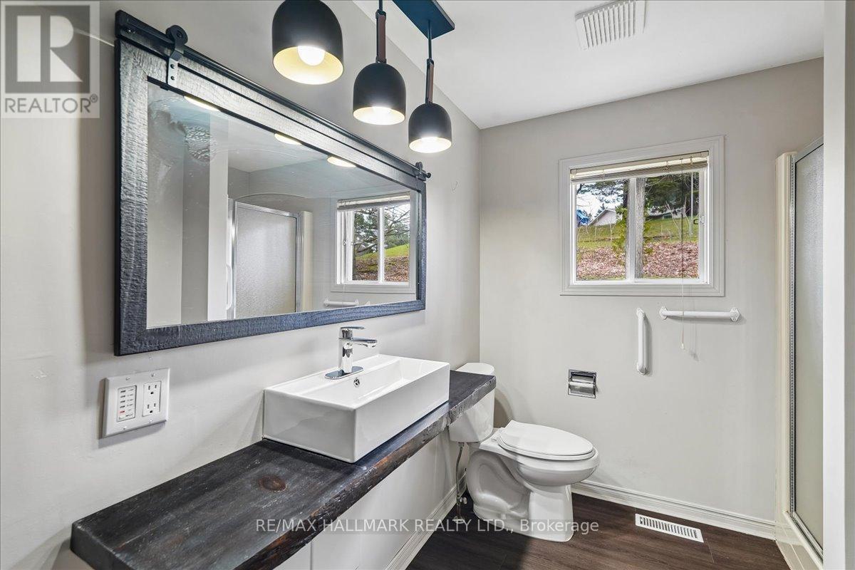 9 PINETREE COURT - 22