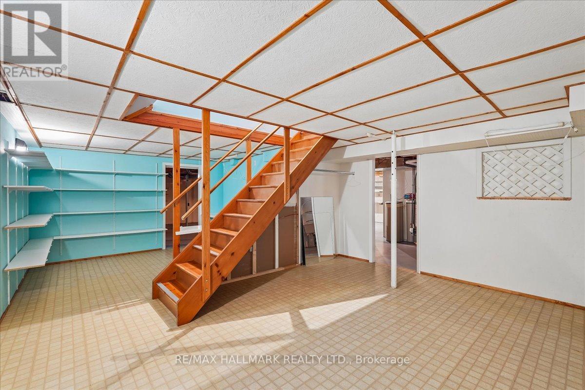 9 PINETREE COURT - 26