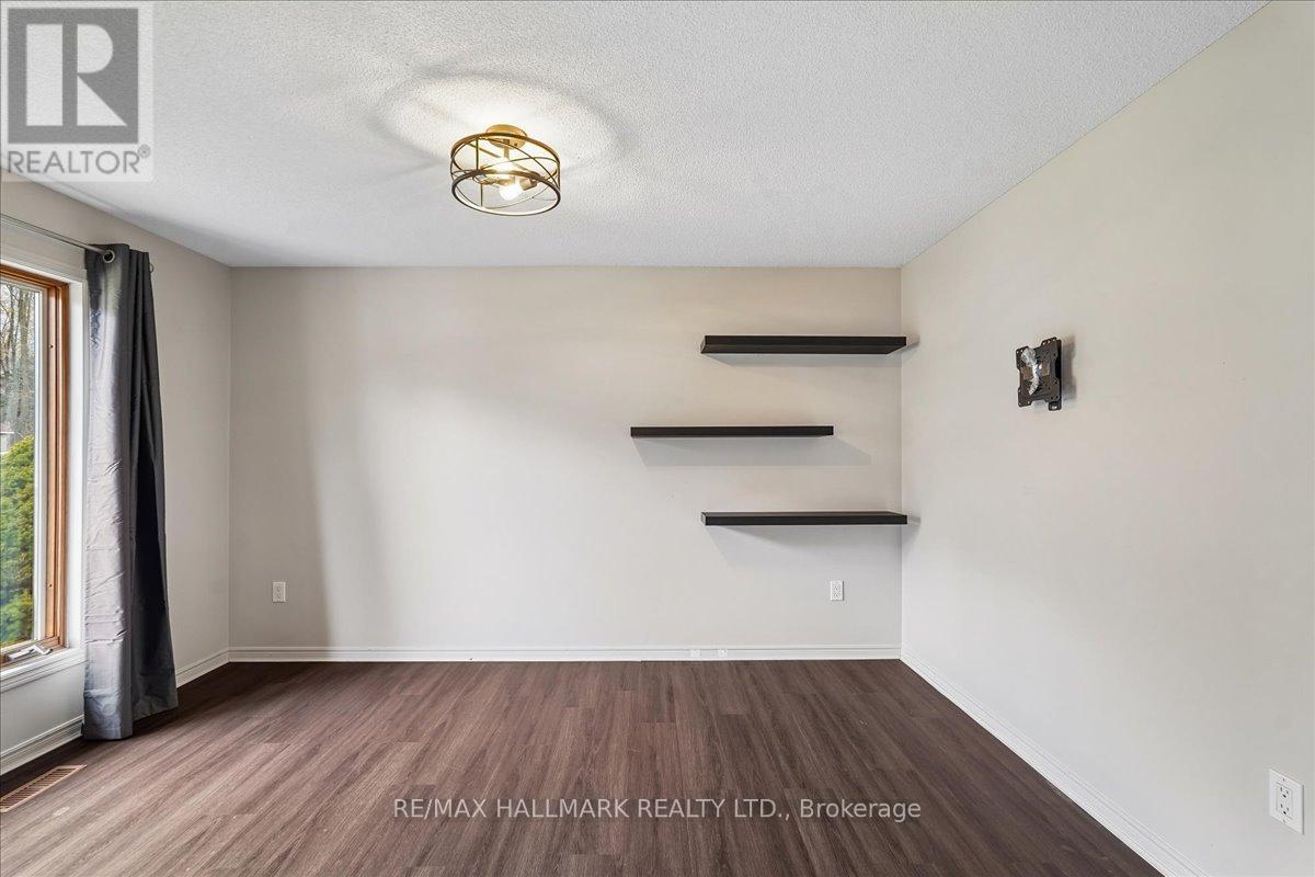 9 PINETREE COURT - 6