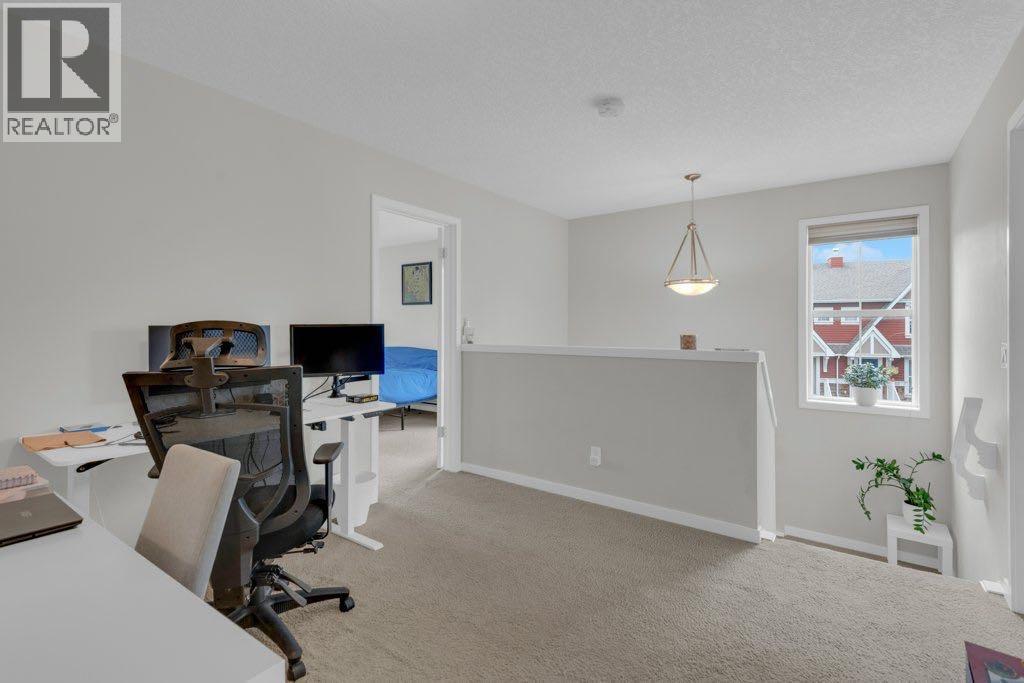 Upstairs Central Bonus Room/Office