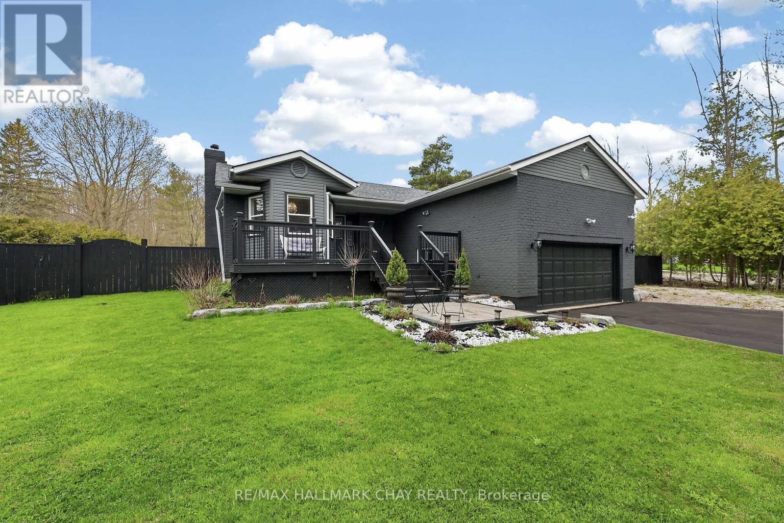 2330 LAKESHORE ROAD E - 3