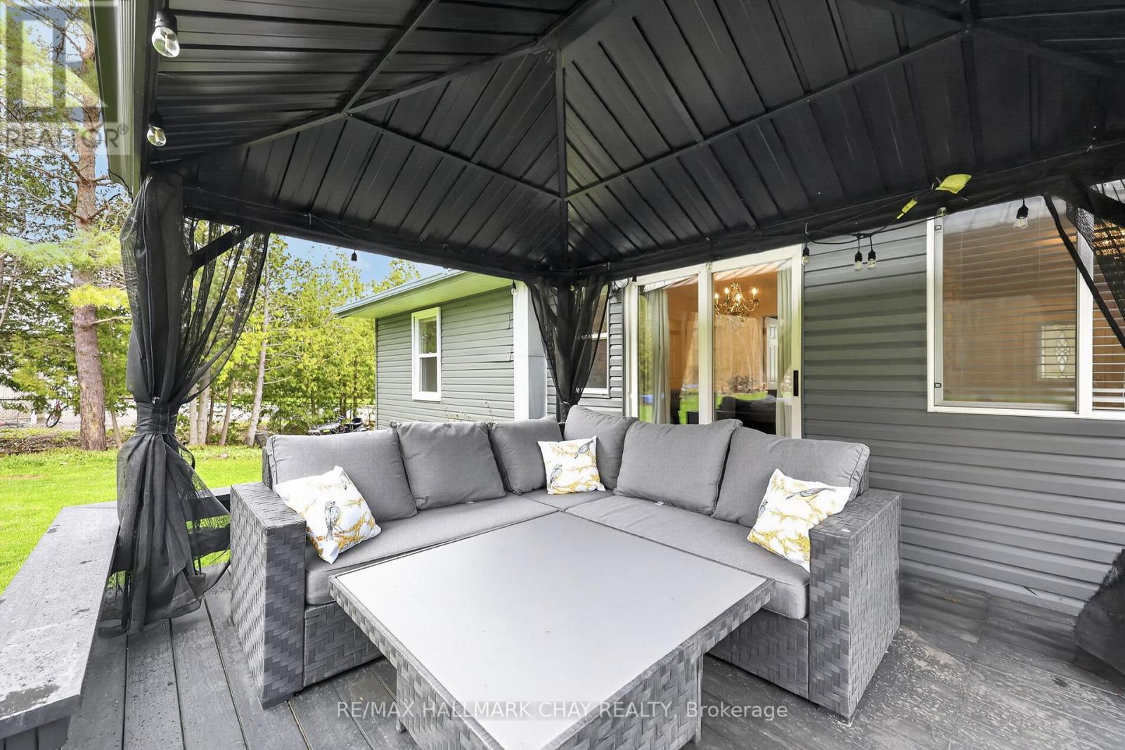 2330 LAKESHORE ROAD E - 36