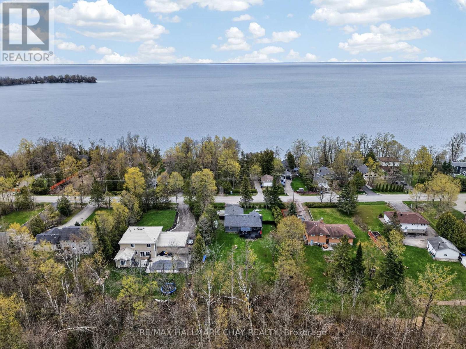 2330 LAKESHORE ROAD E - 46