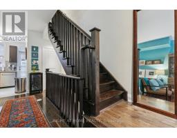 28 Raffeix Lane, Toronto, ON M5A0G5 Photo 12