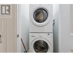 28 Raffeix Lane, Toronto, ON M5A0G5 Photo 25