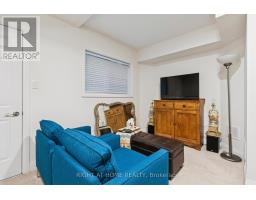 28 Raffeix Lane, Toronto, ON M5A0G5 Photo 23