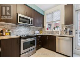 28 Raffeix Lane, Toronto, ON M5A0G5 Photo 8