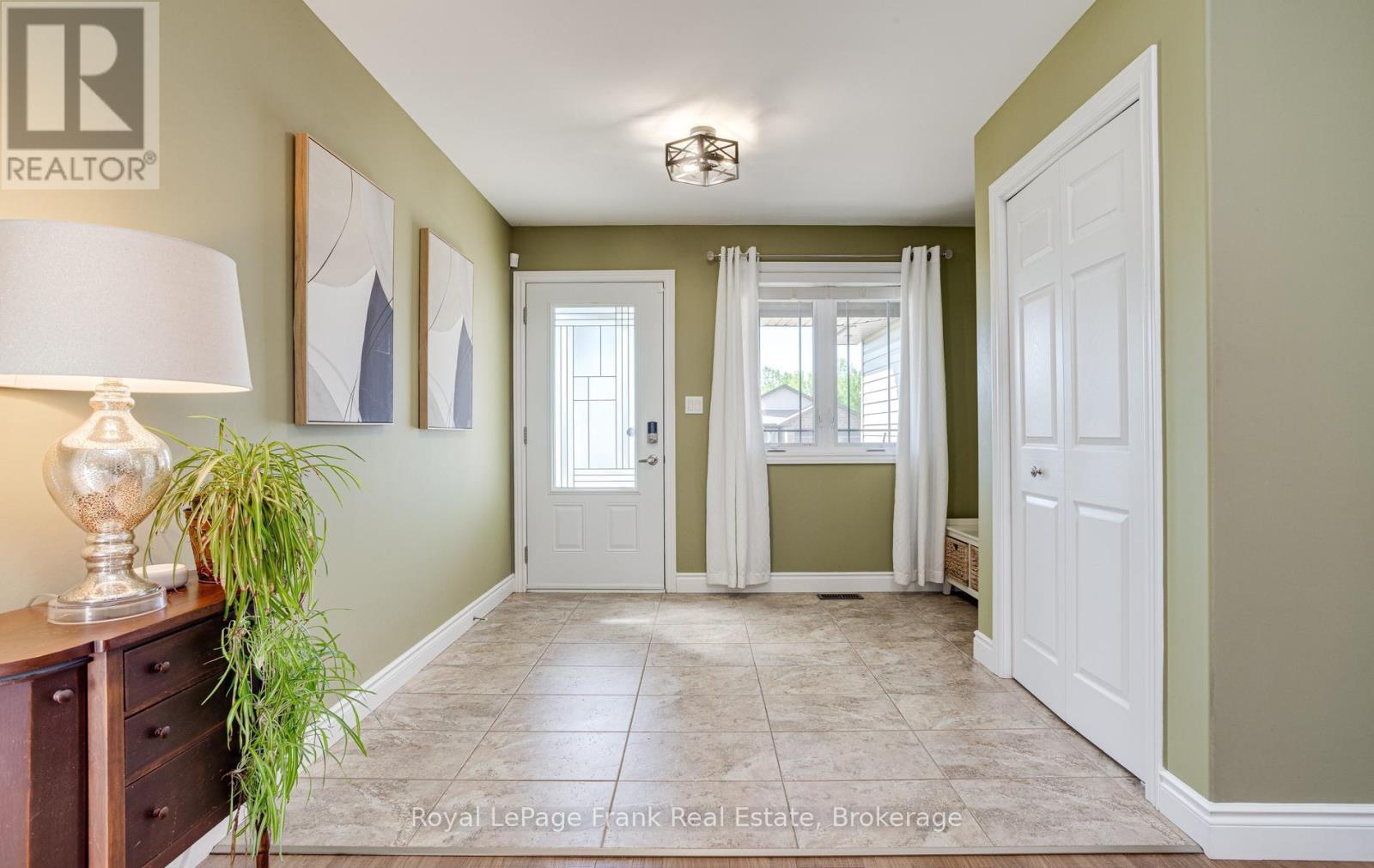 41 CORTLAND WAY - 15