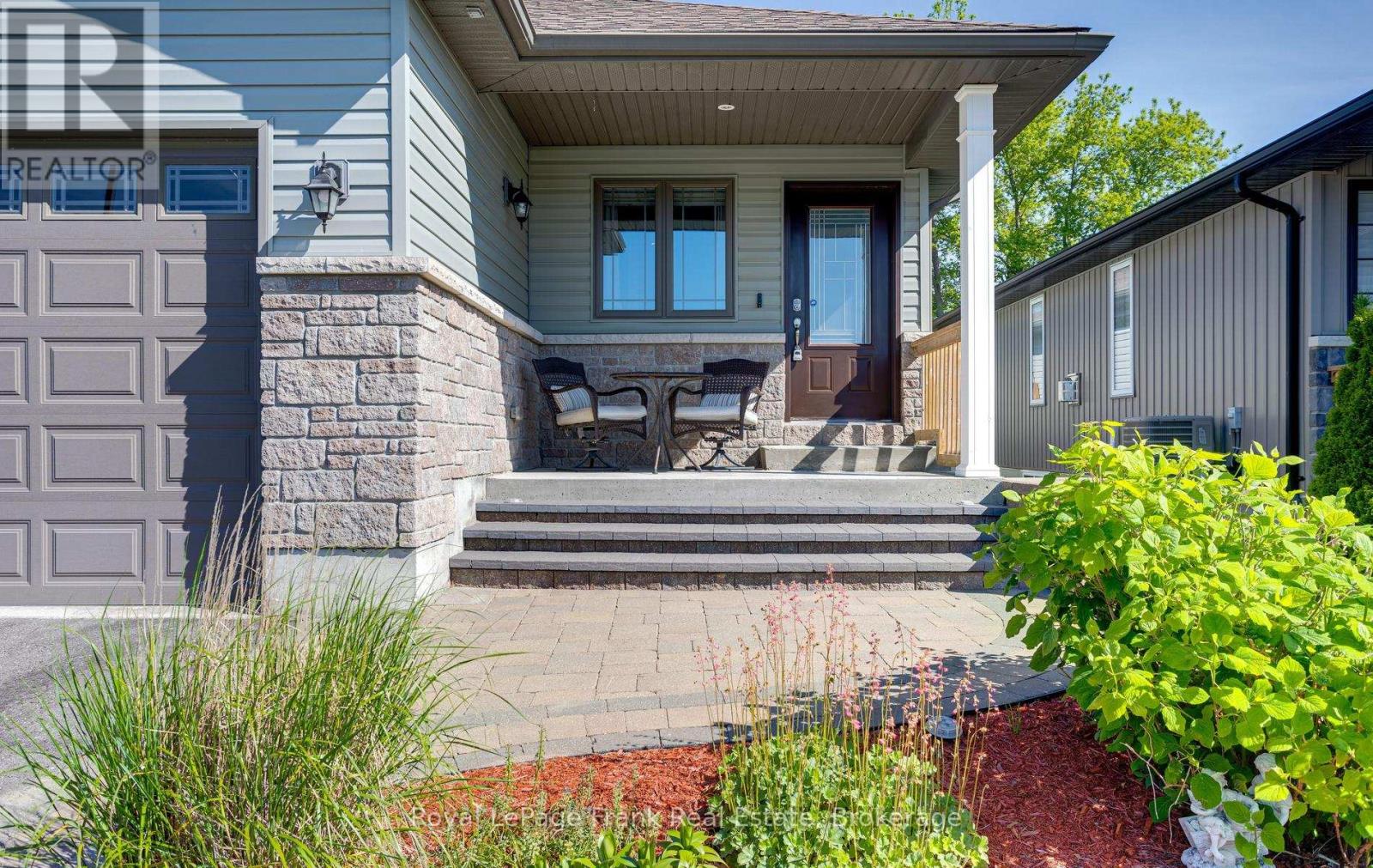 41 CORTLAND WAY - 4