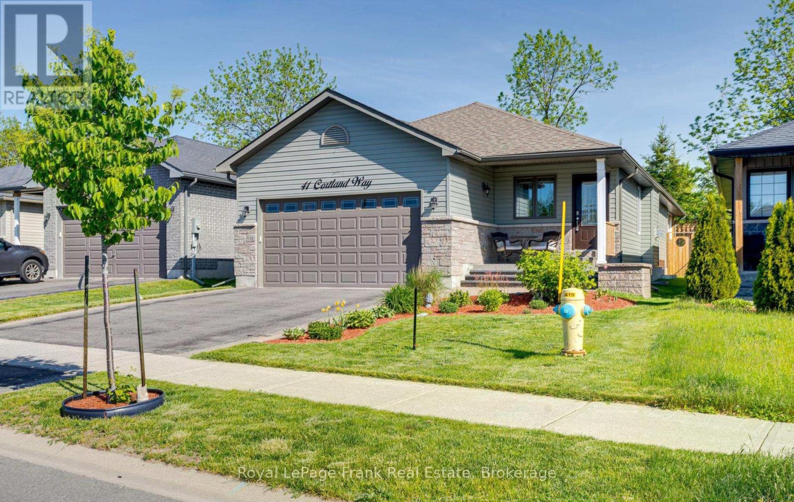 41 CORTLAND WAY - 3