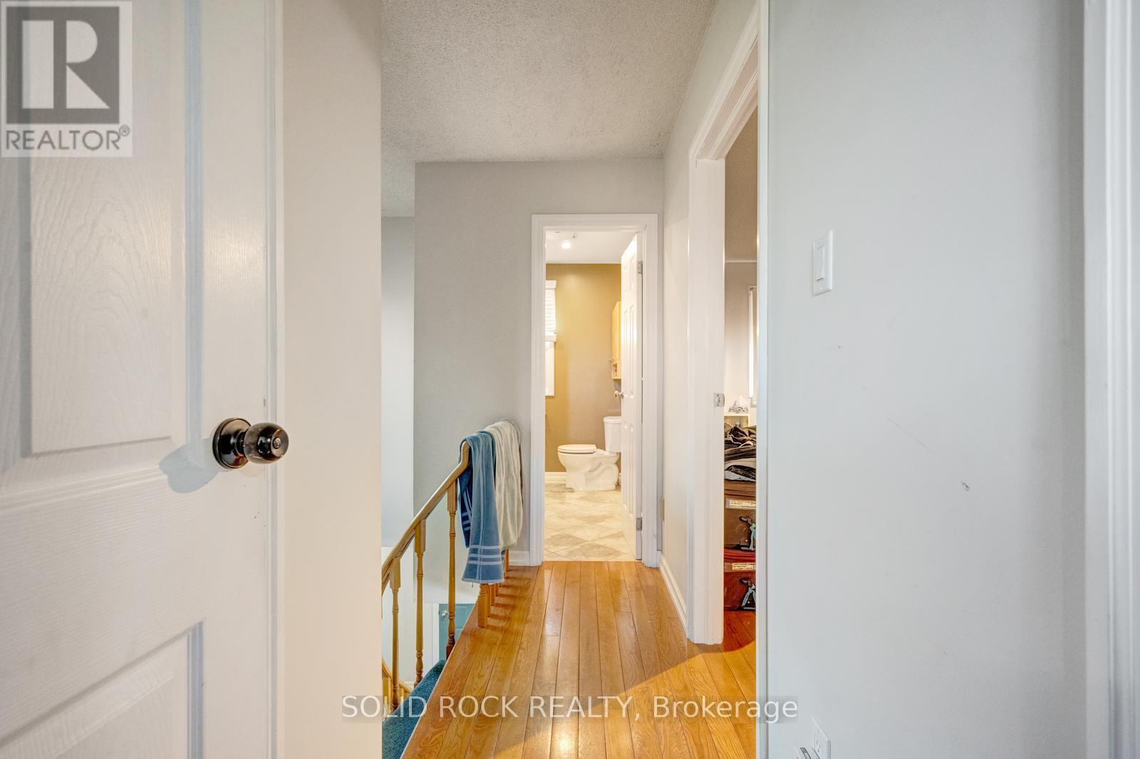 60 MARTINDALE CRESCENT - 15