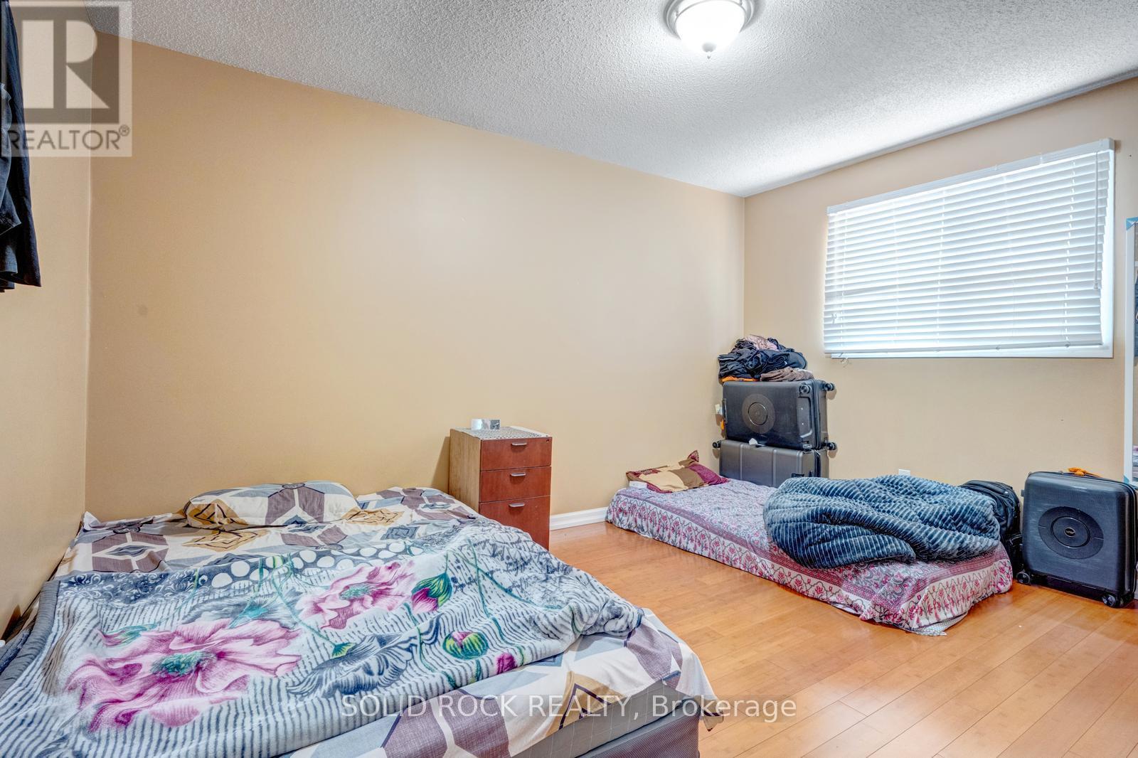 60 MARTINDALE CRESCENT - 20