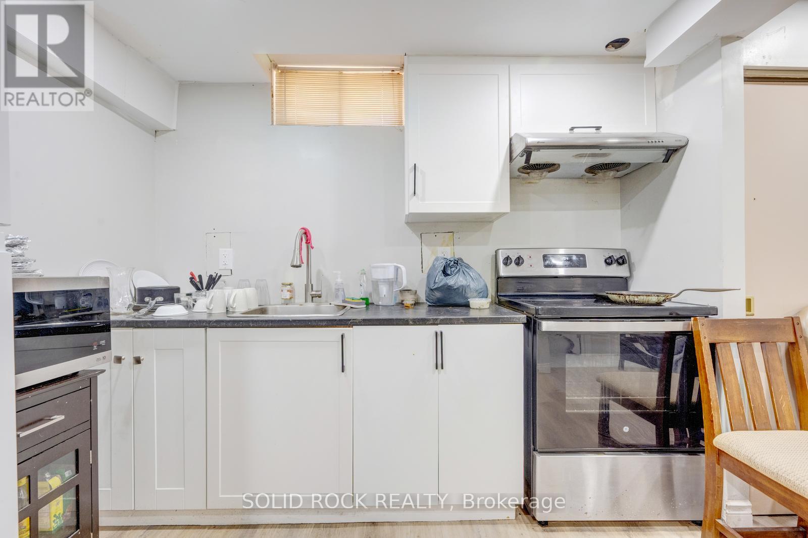 60 MARTINDALE CRESCENT - 29