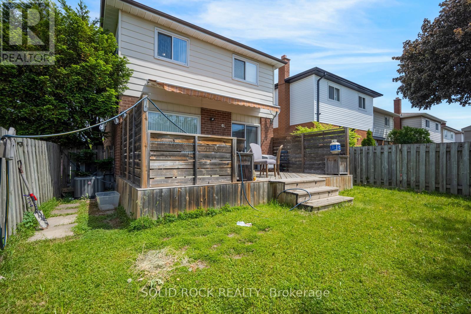 60 MARTINDALE CRESCENT - 40