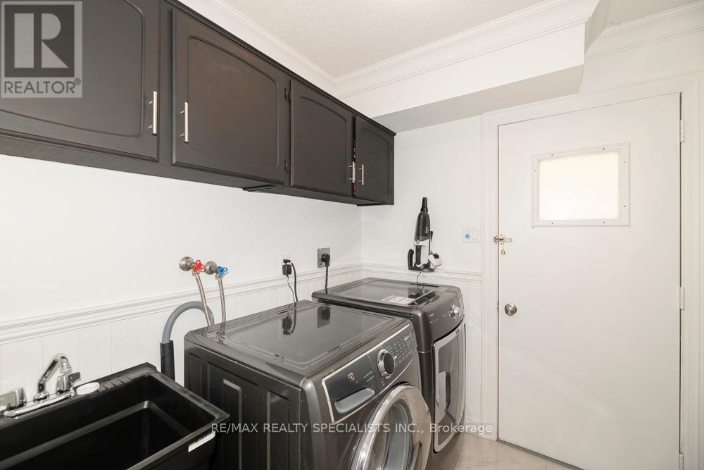 77 LEANDER STREET - 16