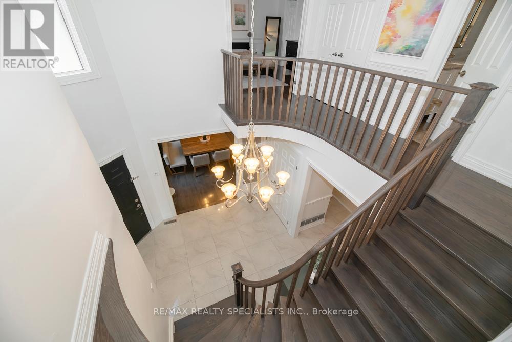 77 LEANDER STREET - 17
