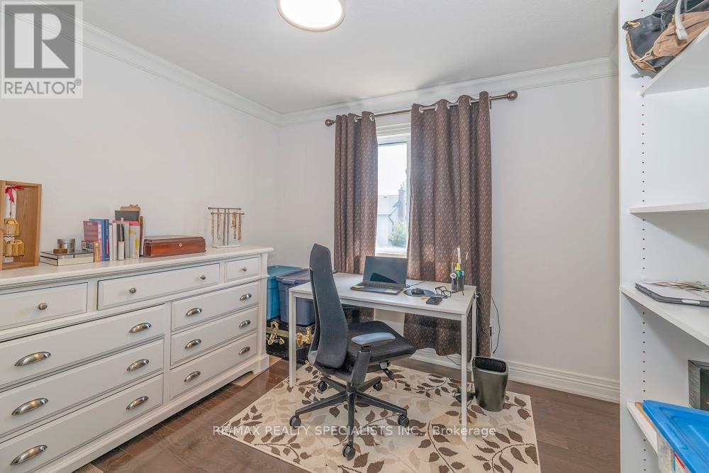 77 LEANDER STREET - 25