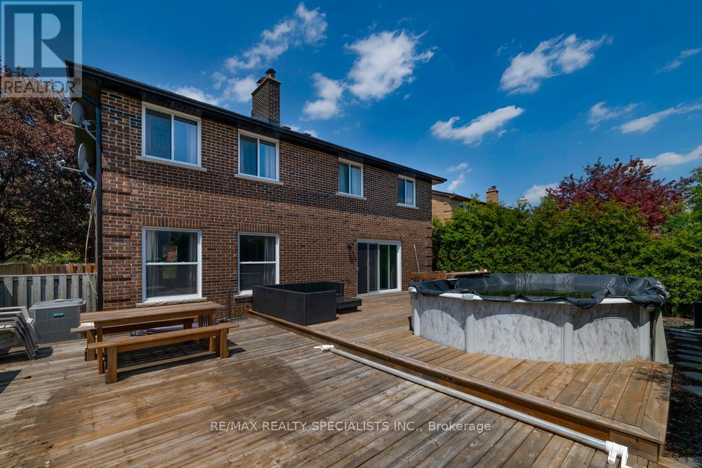 77 LEANDER STREET - 34