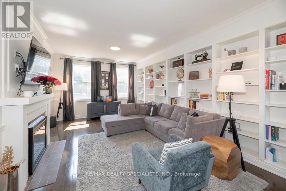77 LEANDER STREET - 4