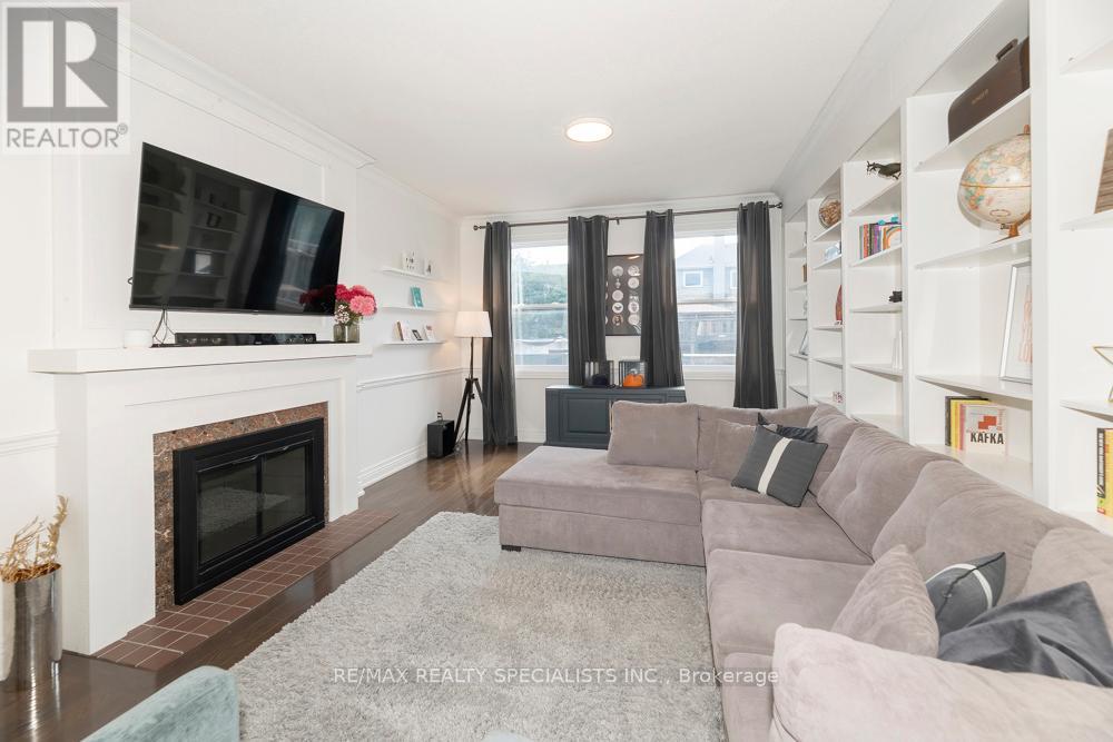 77 LEANDER STREET - 5