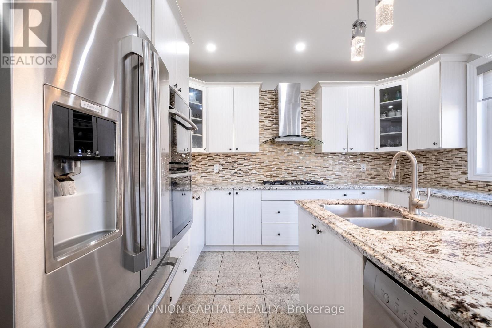 67 ROYAL WEST DRIVE - 13