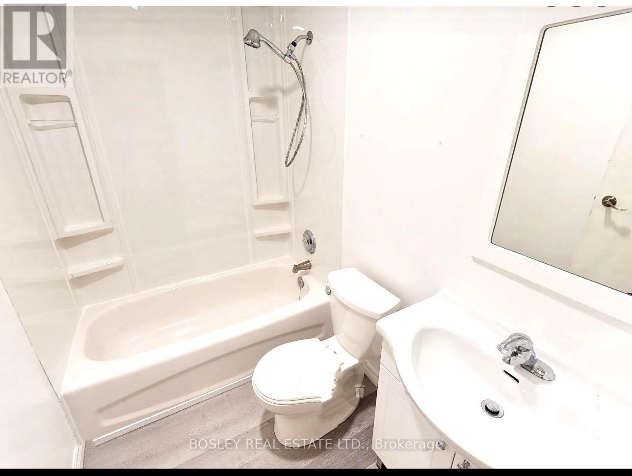 2963 DUNDAS STREET W - 18