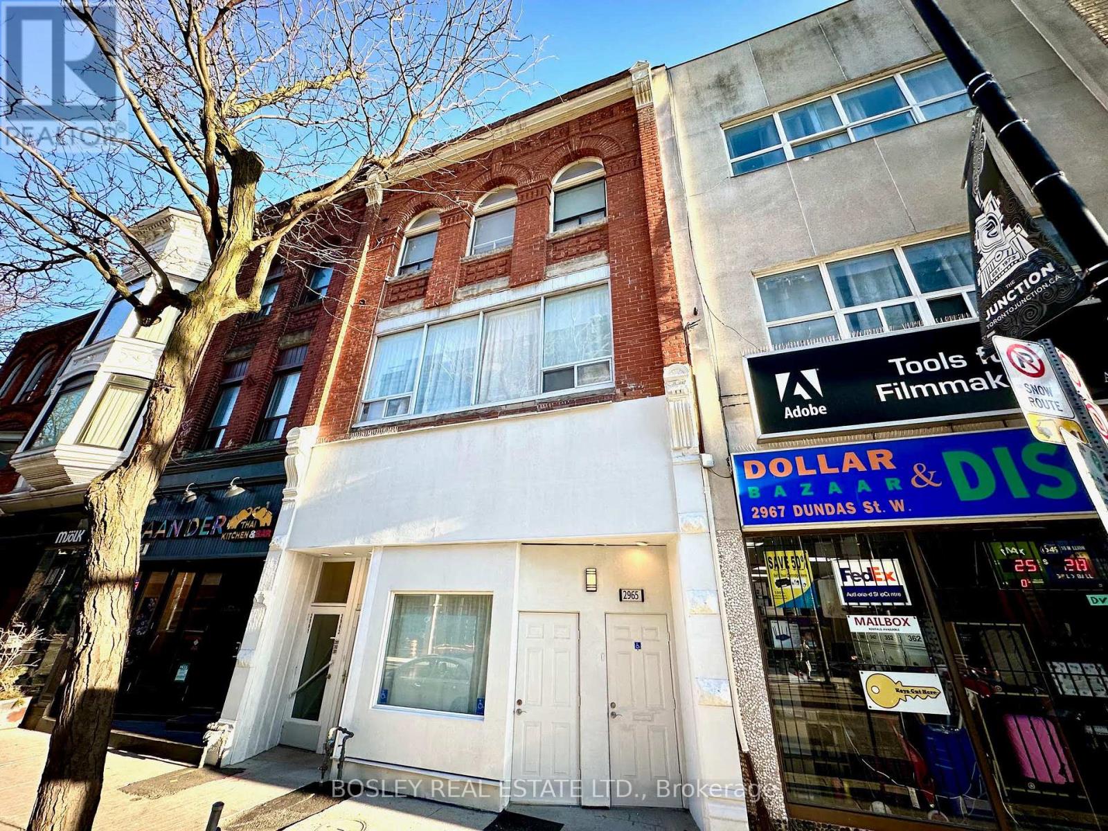 2963 DUNDAS STREET W - 30
