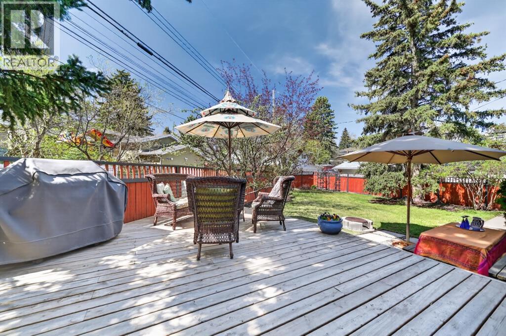 3811 24 Street NW - 29
