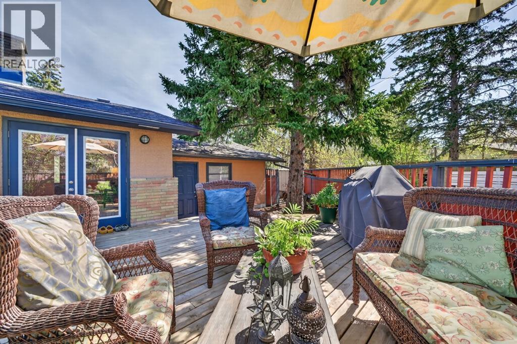 3811 24 Street NW - 28