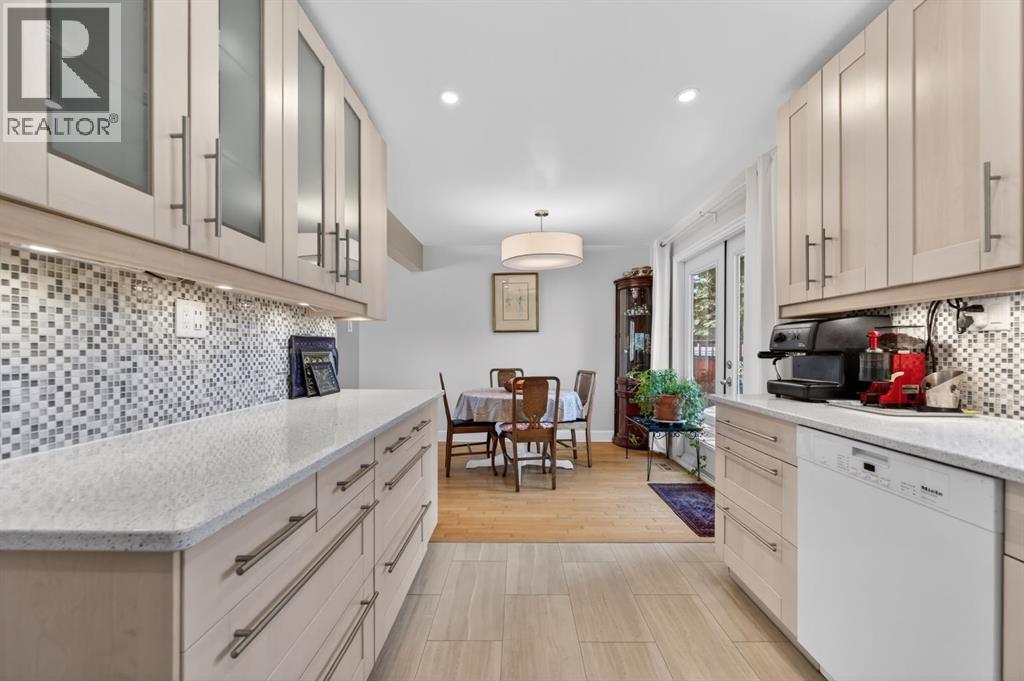 3811 24 Street NW - 18