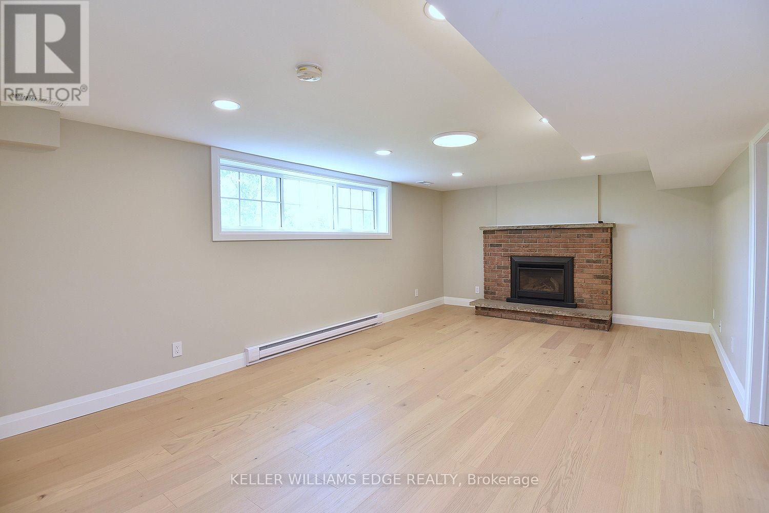1837 6TH CON ROAD W - 38