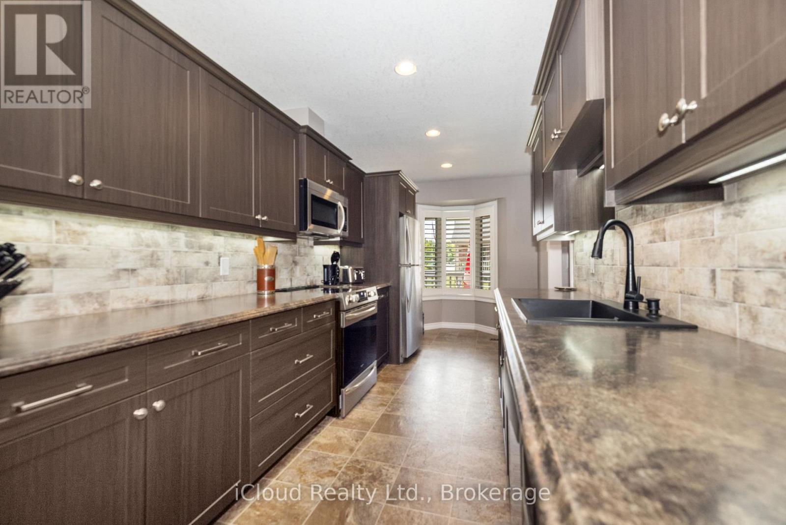 #238 50 GALT ROAD - 15