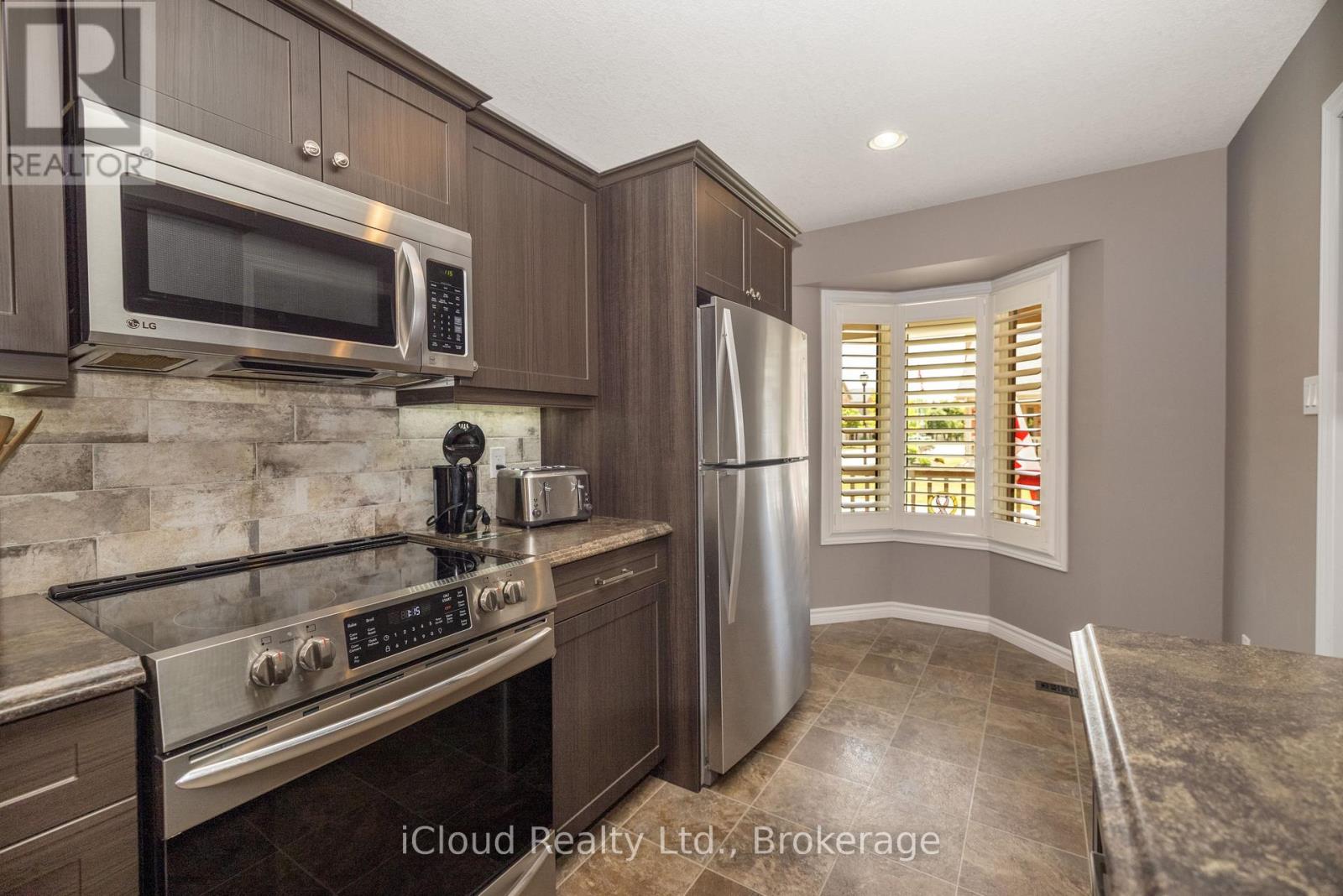 #238 50 GALT ROAD - 17