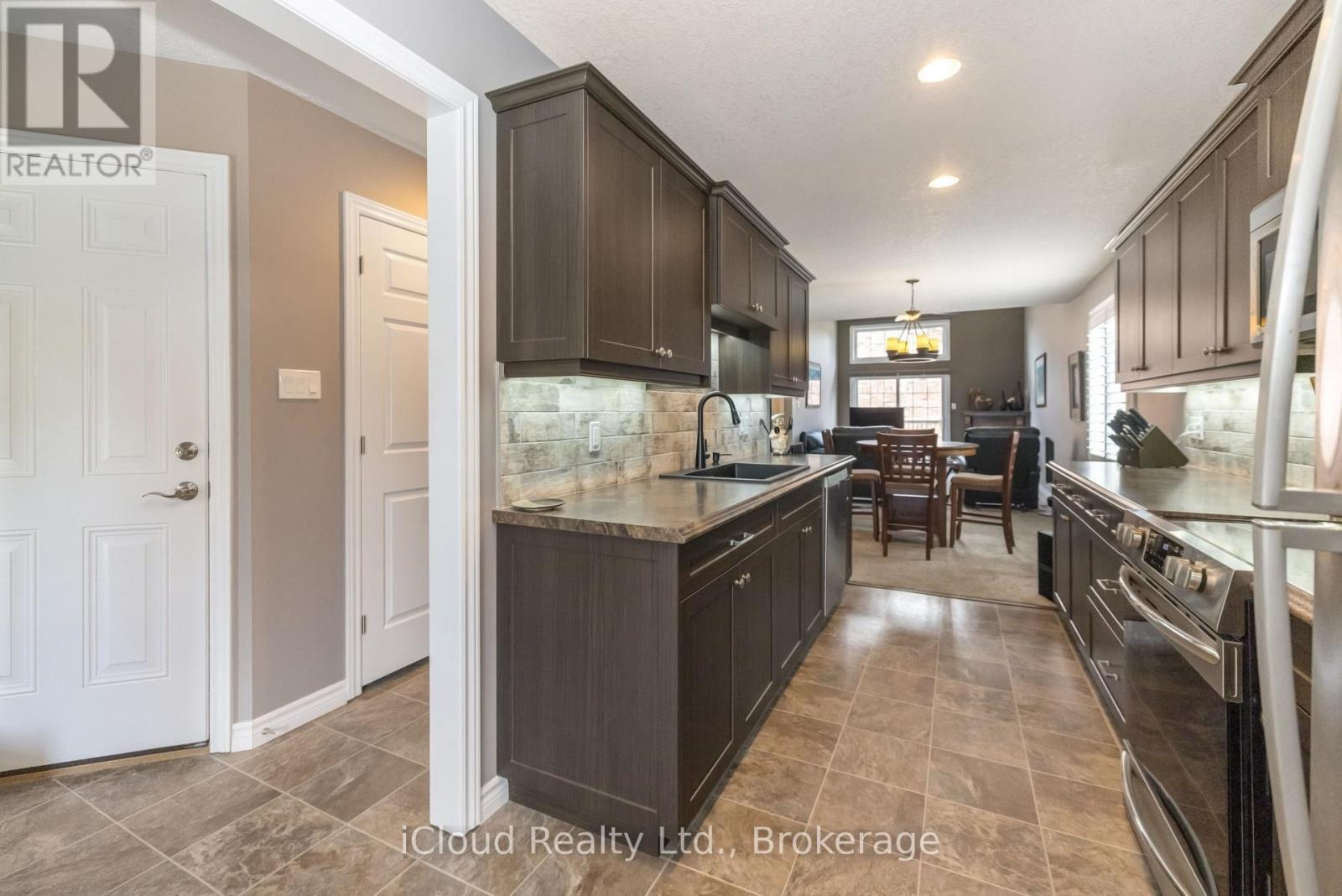#238 50 GALT ROAD - 18