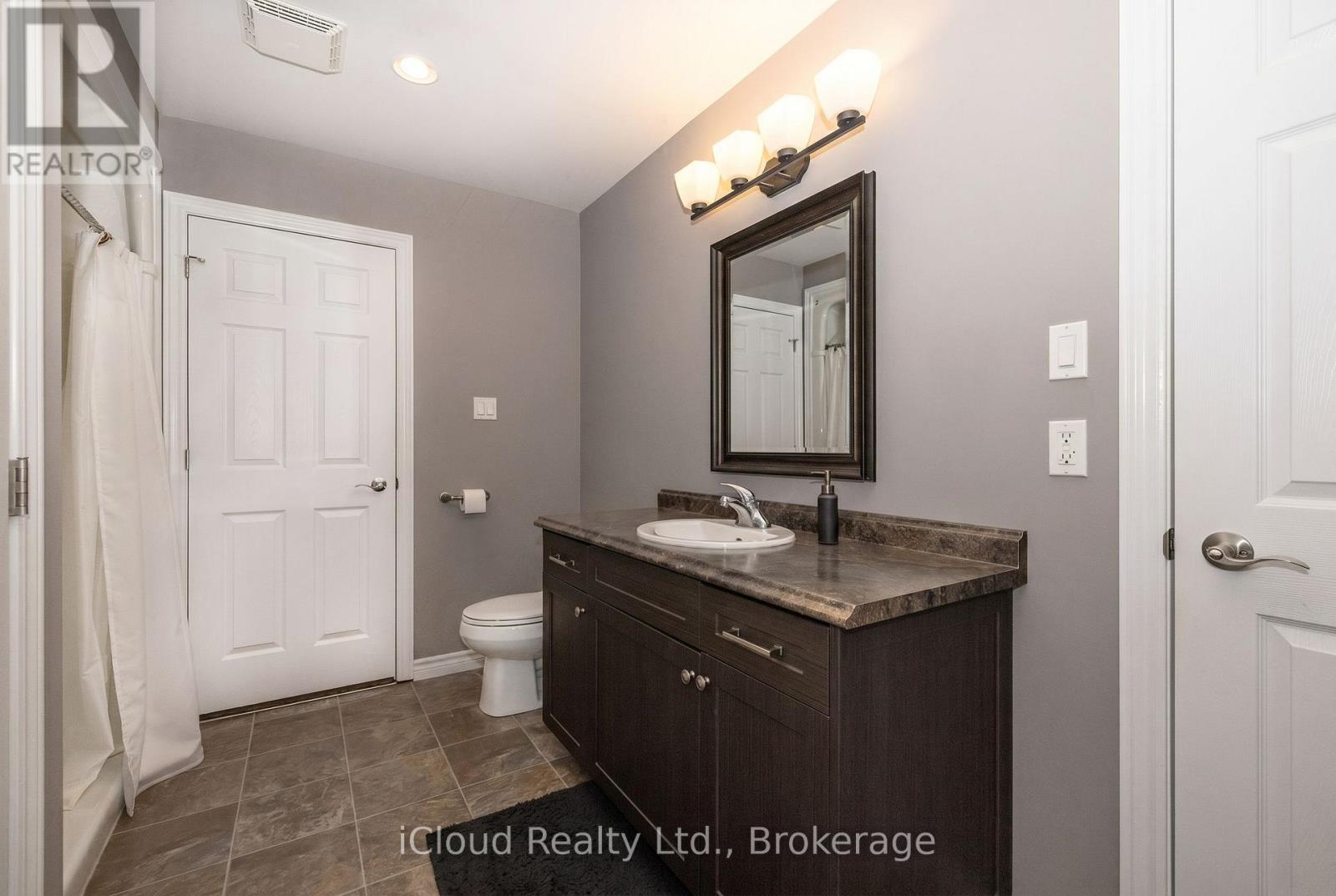 #238 50 GALT ROAD - 19