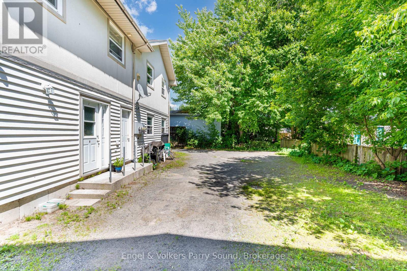 128 ISABELLA STREET - 29