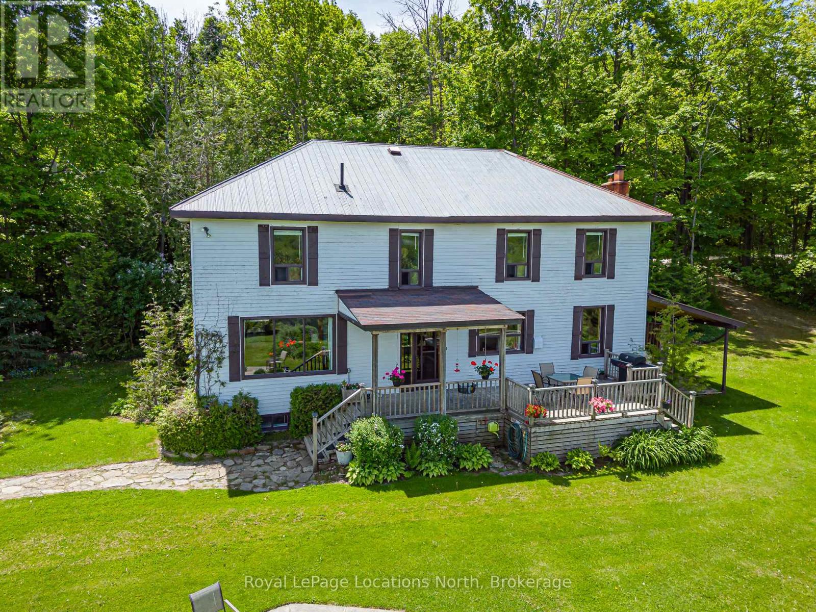 529685 OSPREY - THE BLUE MOUNTAINS TOWNLINE N - Image 10